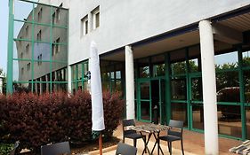 Comfort Hotel Aeroport Lyon St Exupery